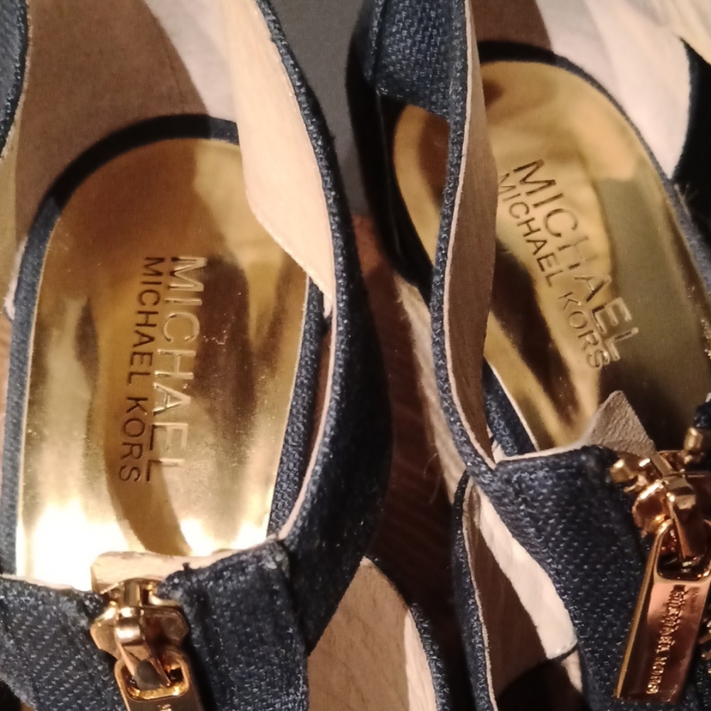 Michael Kors wedges - Picture 3 of 8
